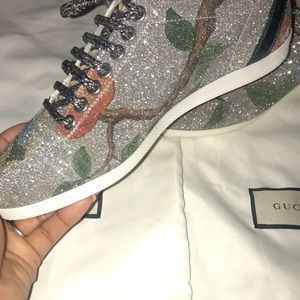 Gucci size 35 (I wear 6 but the 5 fits)